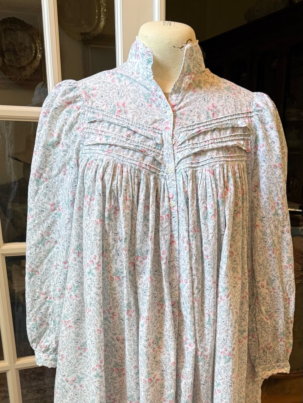 Vintage Eileen West Floral Button-Front Cotton Nightgown in Soft Pastel